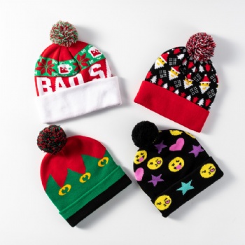 Wholesale custom pattern christmas knitted hat with led lights