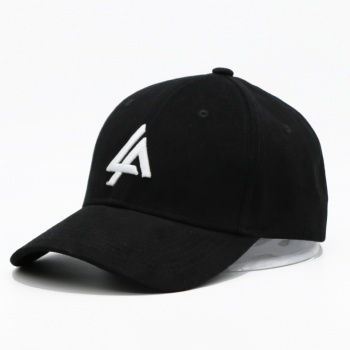 Baseball cap with 3D logo